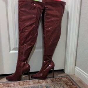 NWoT Shoedazzle Patent Burgundy Over the Knee Wide Calf Heeled Boots